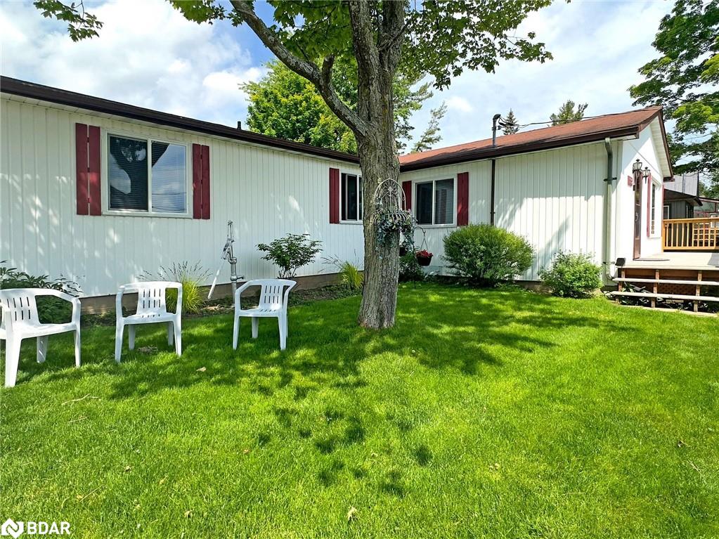 910 Barry Avenue Property Photo 7