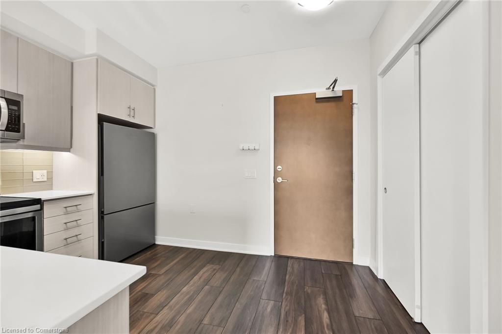 312-320 Plains Road E Property Photo 5