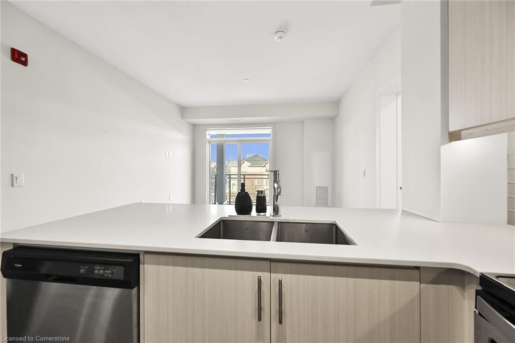312-320 Plains Road E Property Photo 12