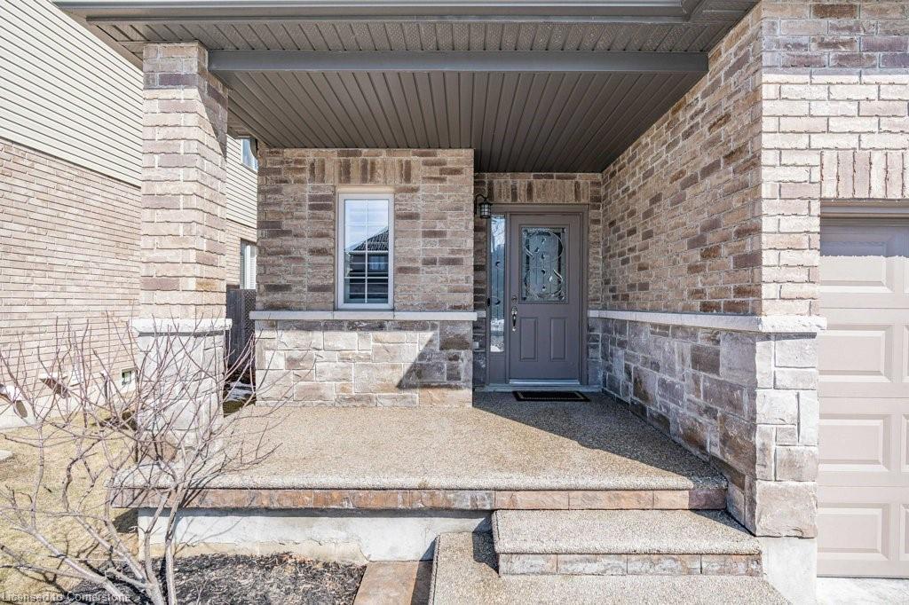 72 Garinger Crescent Property Photo 6