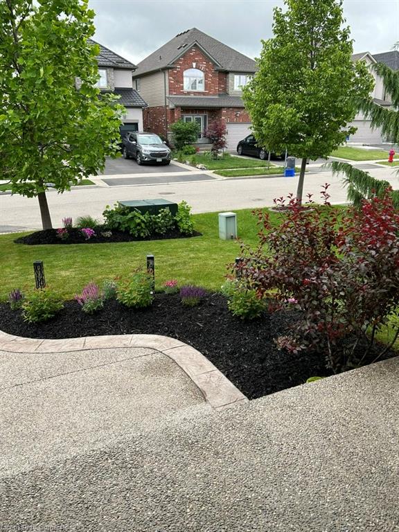 72 Garinger Crescent Property Photo 8