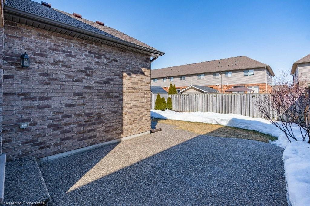 72 Garinger Crescent Property Photo 44