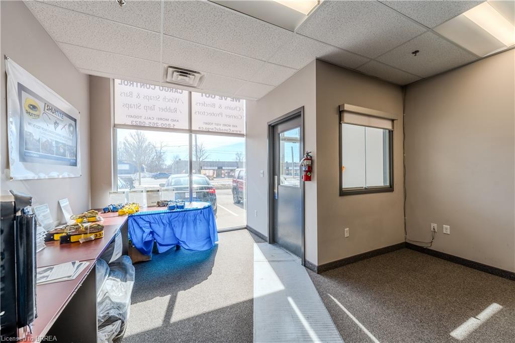 2-490 Elgin Street Property Photo 6
