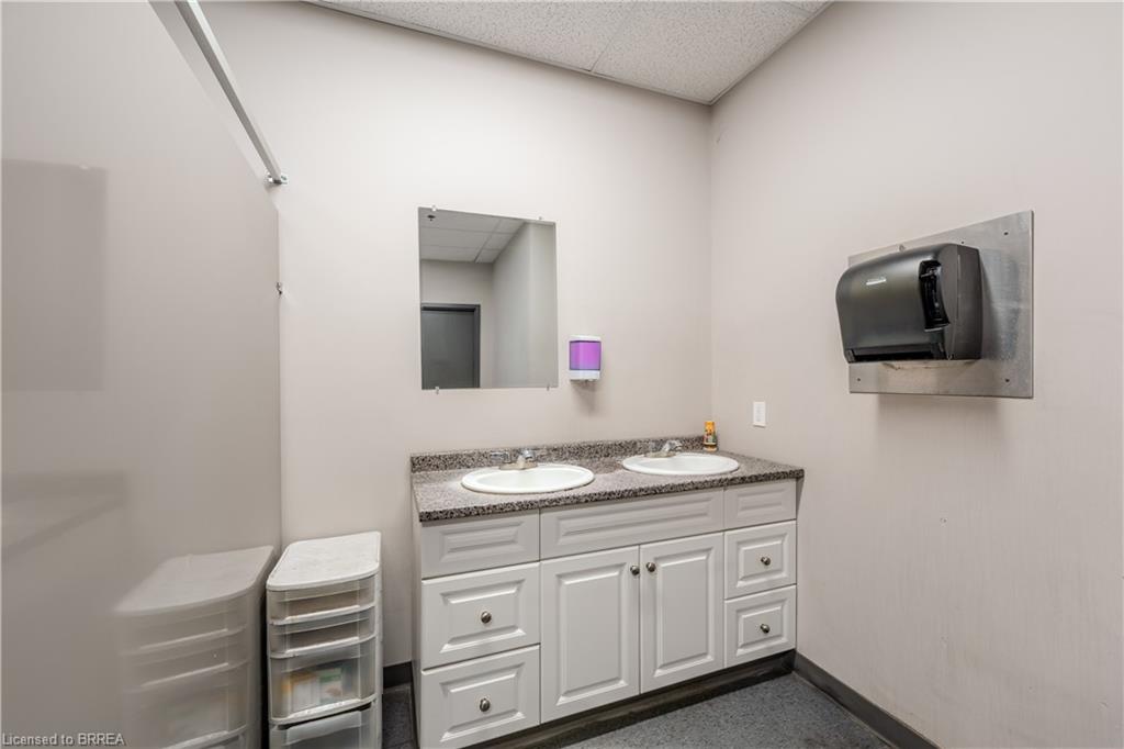 2-490 Elgin Street Property Photo 15