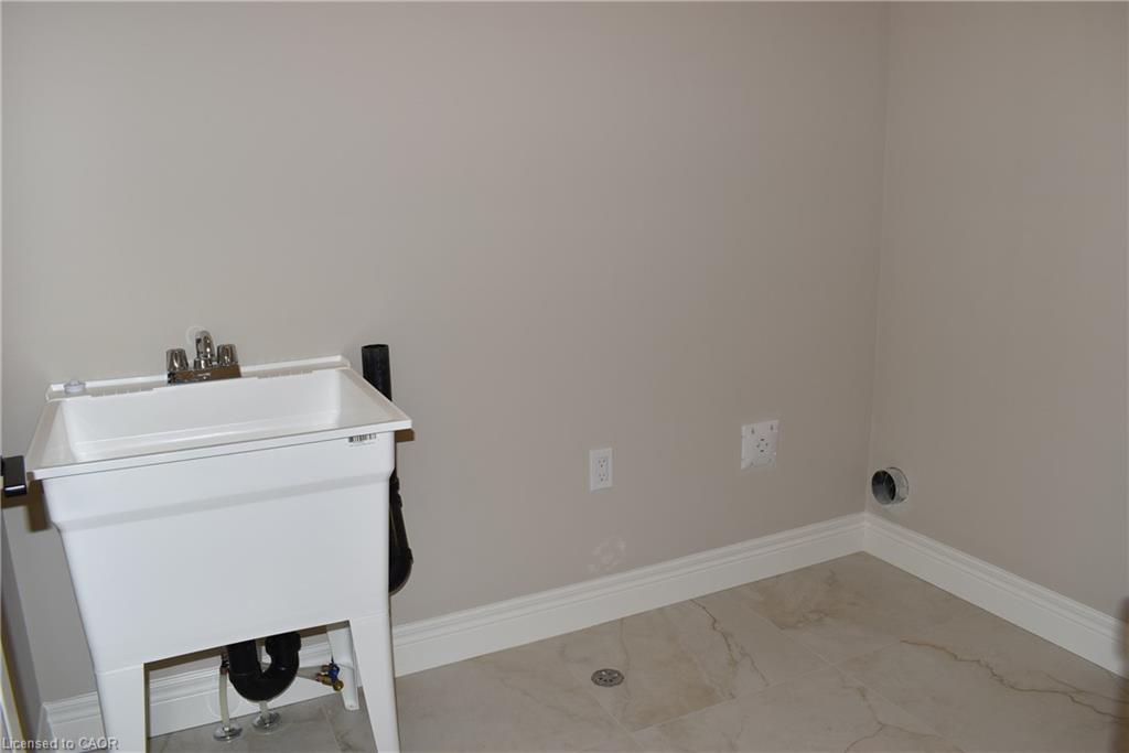 8 Dunlop Road Property Photo 42