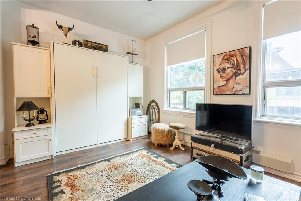 299 James Street N Property Photo 38