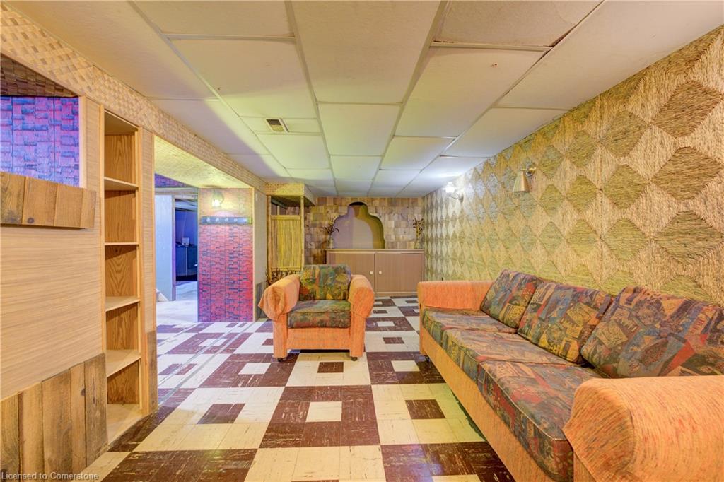 23 Calvert Avenue Property Photo 31