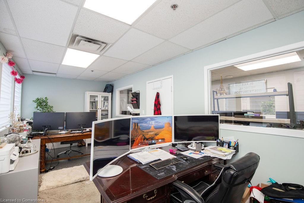 42 Niagara Street Property Photo 8