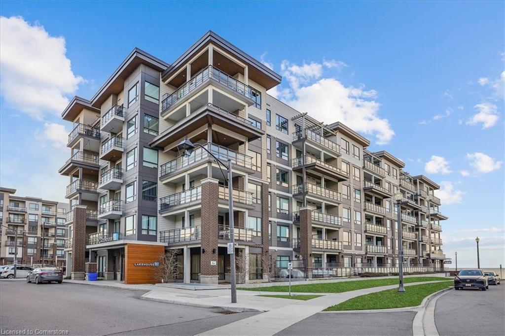 Grimsby Secondary School Real Estate Listings Main Image
