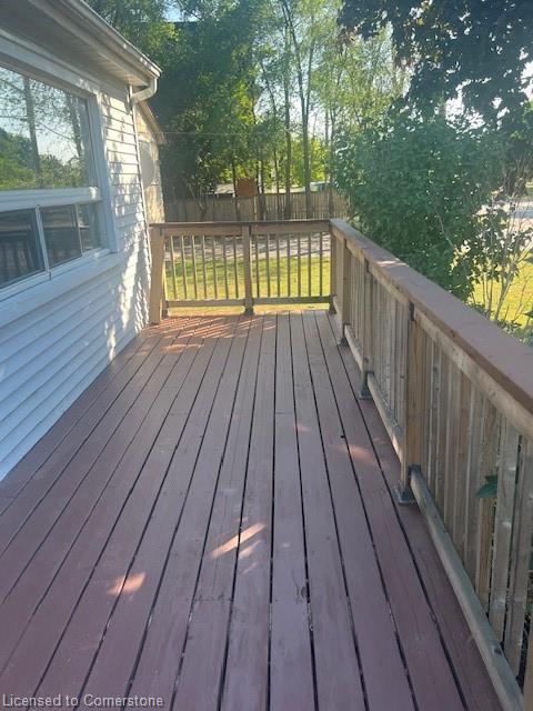 2232 Queensway Street Property Photo 14