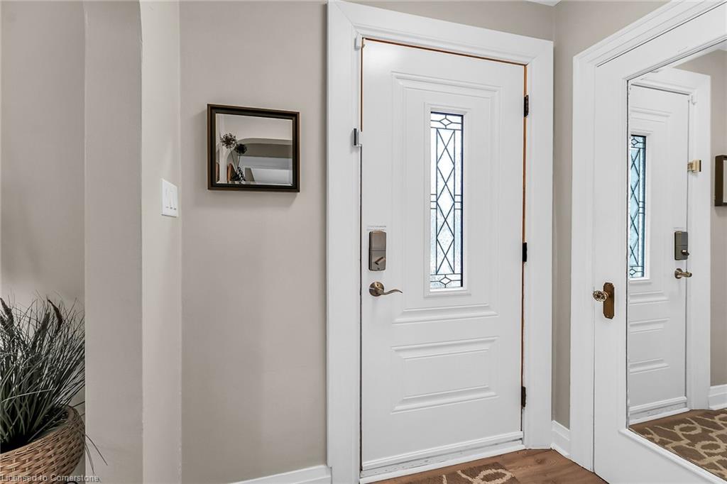 98 Osler Drive Property Photo 3