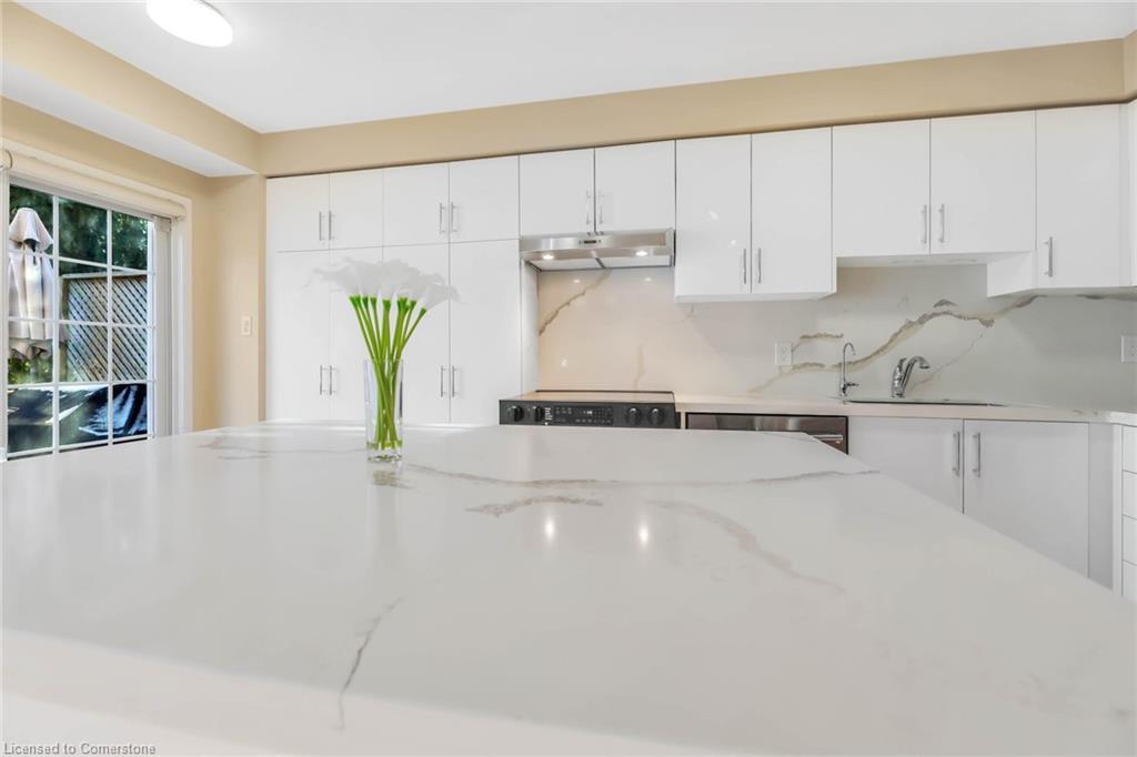 40-130 Mosaics Avenue Property Photo 8