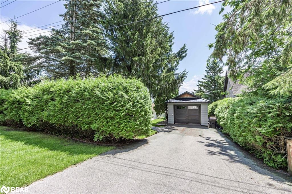 1125 Woodland Drive Property Photo 4