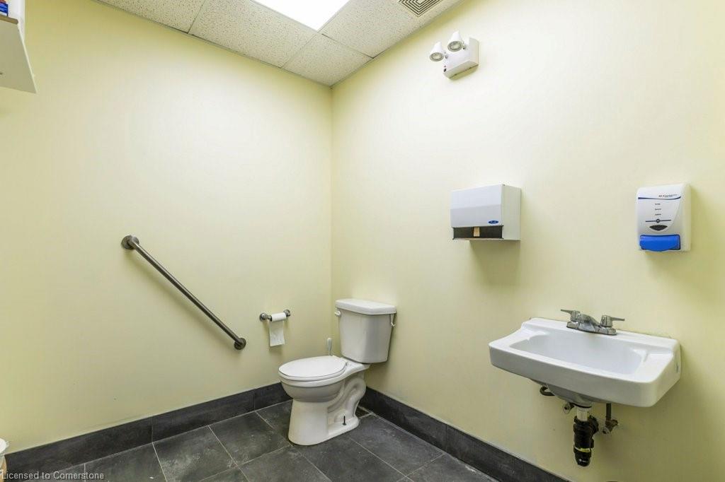 8-925 Ontario Street Property Photo 13