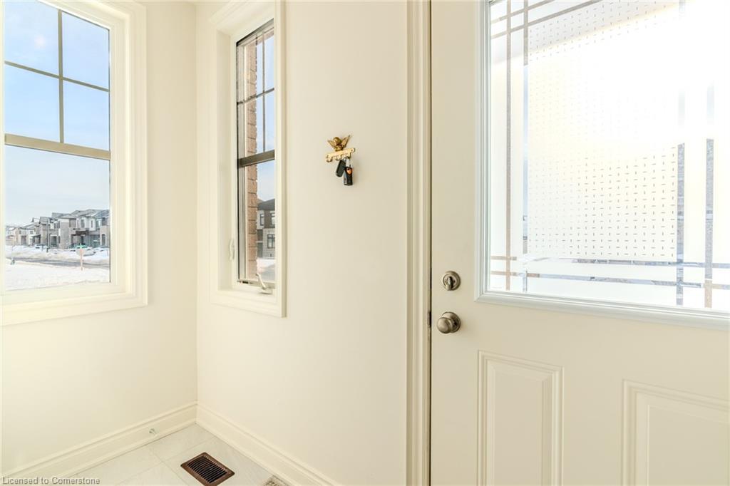 2 Holcomb Terrace Property Photo 5