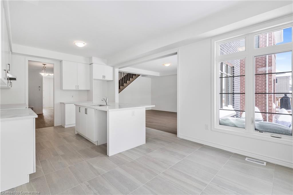 8 Daisy Street Property Photo 12