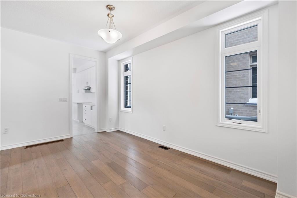 8 Daisy Street Property Photo 19