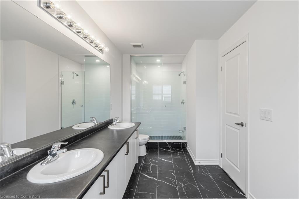 8 Daisy Street Property Photo 25