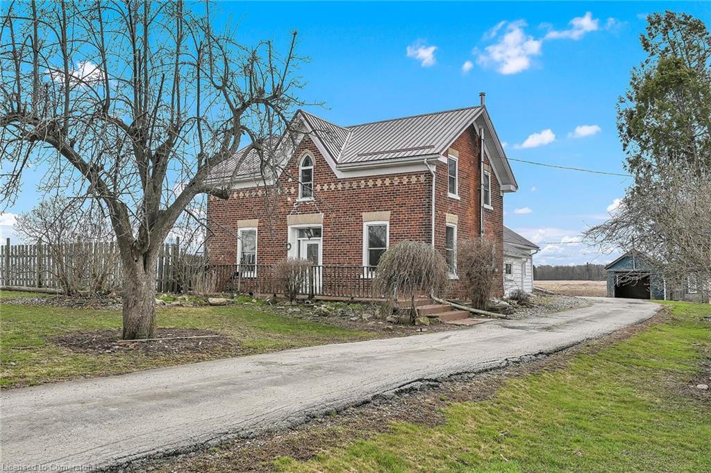 394 4th Line Property Photo