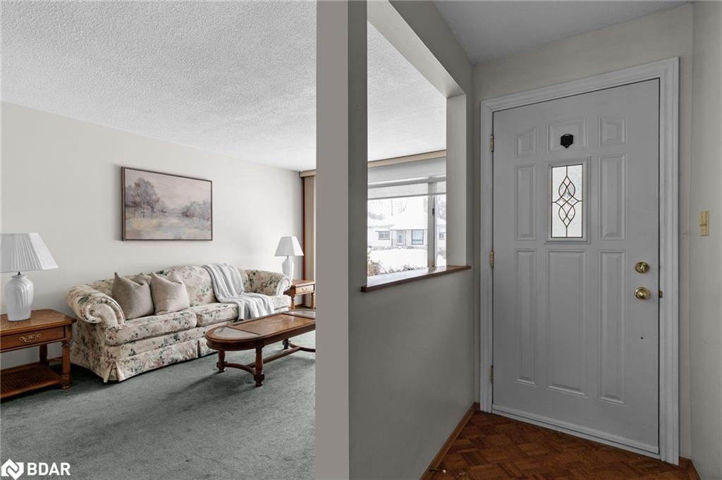 28 Adelaide Street Property Photo 3