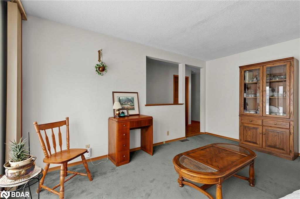 28 Adelaide Street Property Photo 6