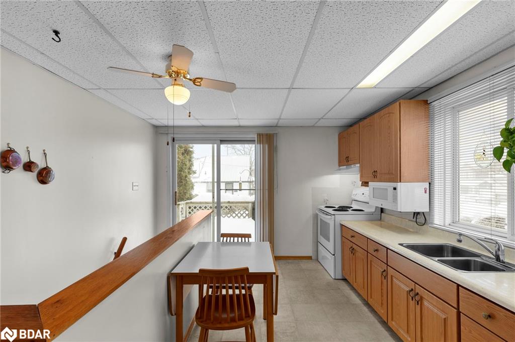 28 Adelaide Street Property Photo 10