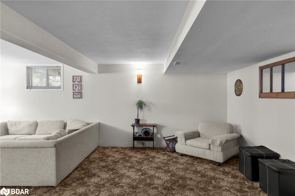 28 Adelaide Street Property Photo 22