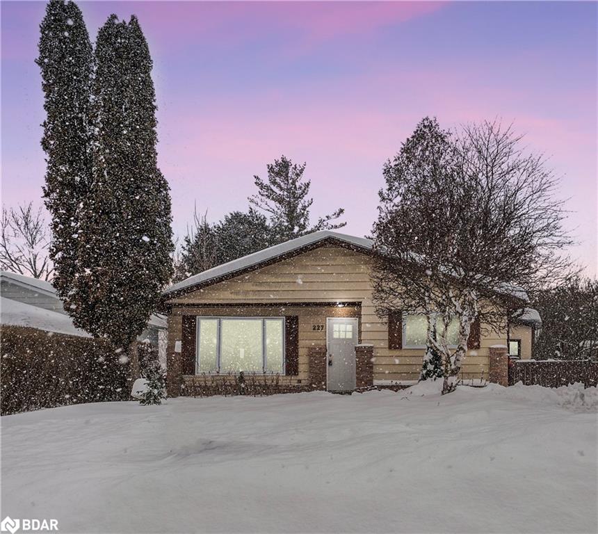 227 Tupper Boulevard Property Photo