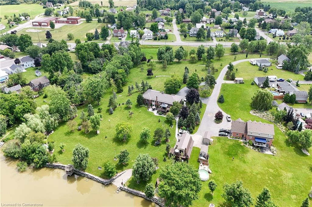 32 Haldimand Trail Property Photo 2