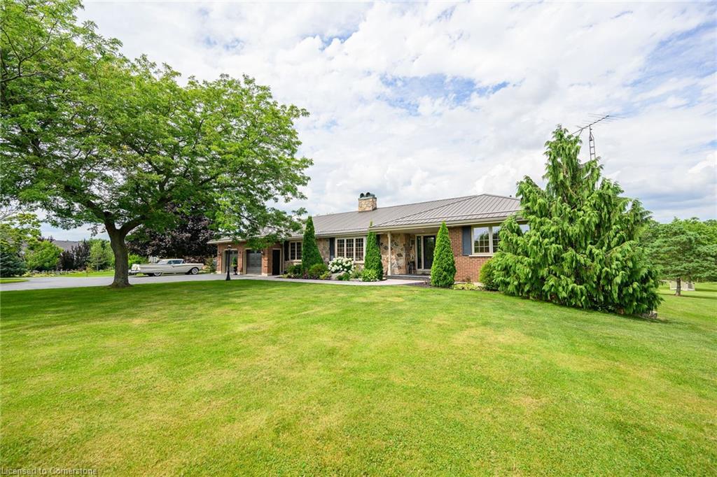 32 Haldimand Trail Property Photo 3
