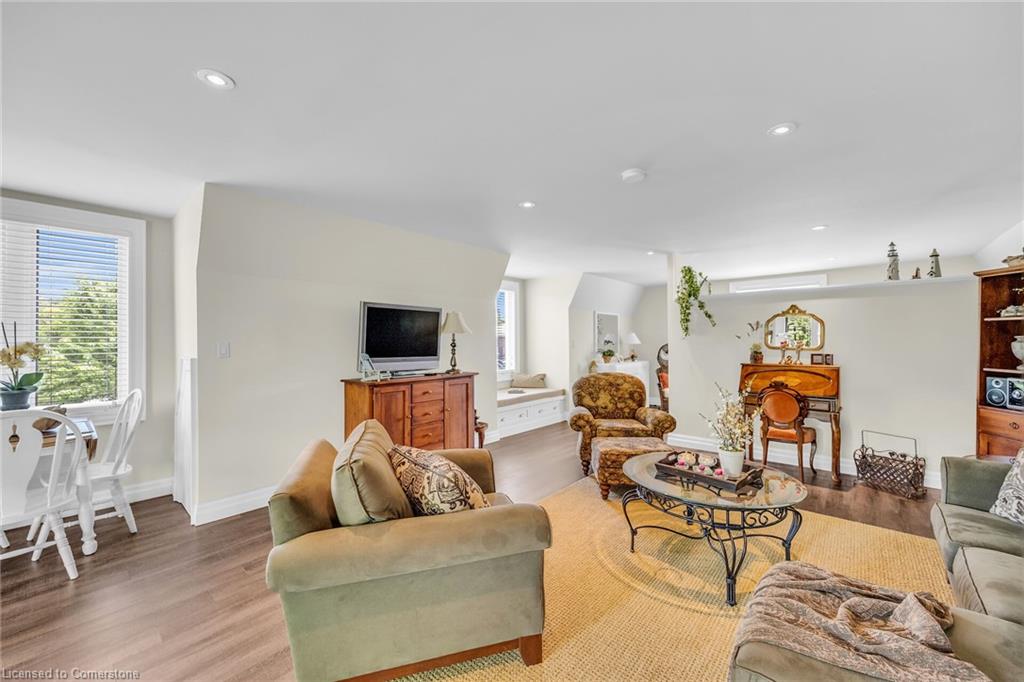 32 Haldimand Trail Property Photo 36