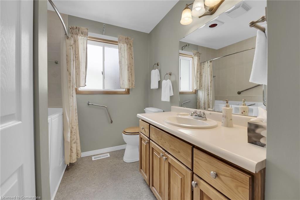 145 Cross Street E Property Photo 20