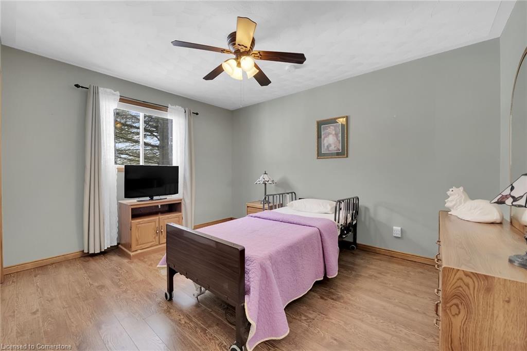 145 Cross Street E Property Photo 21
