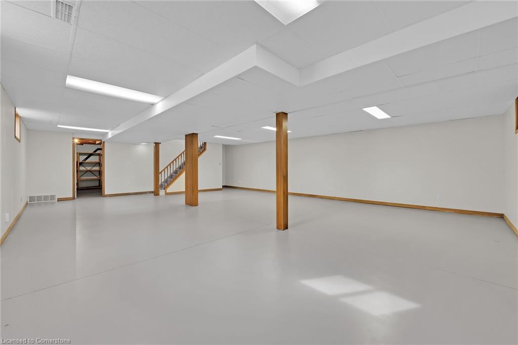 145 Cross Street E Property Photo 26