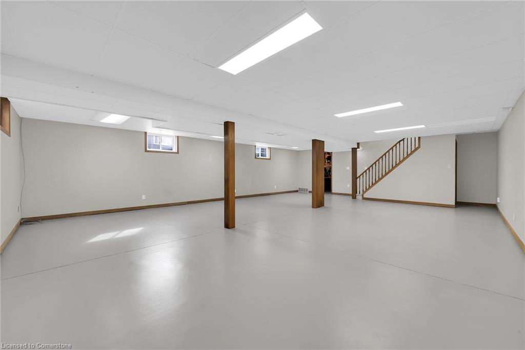 145 Cross Street E Property Photo 27