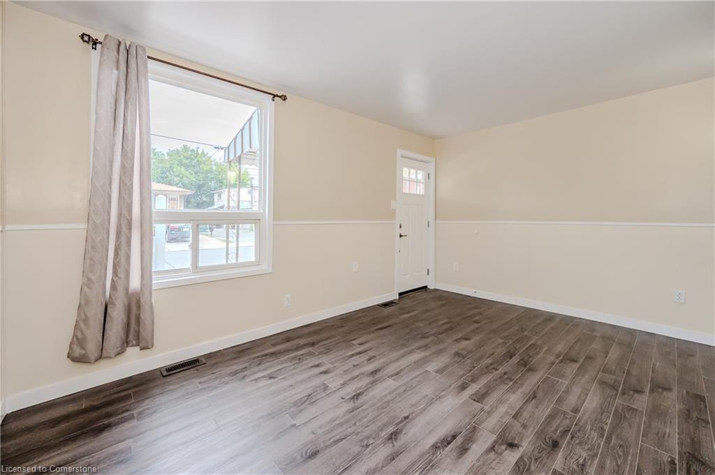 73 Albany Avenue Property Photo 8