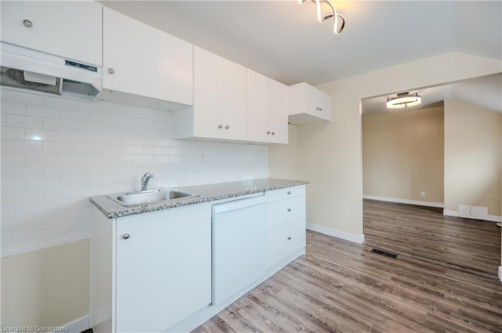 73 Albany Avenue Property Photo 13