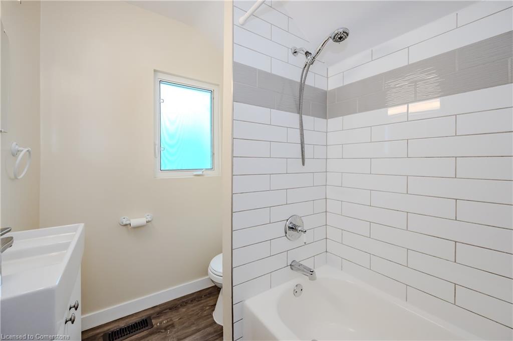 73 Albany Avenue Property Photo 17