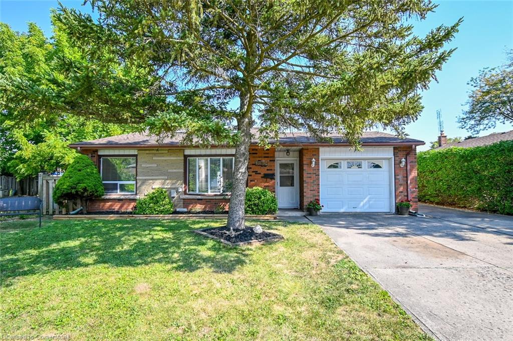 8362 Parkway Drive Property Photo