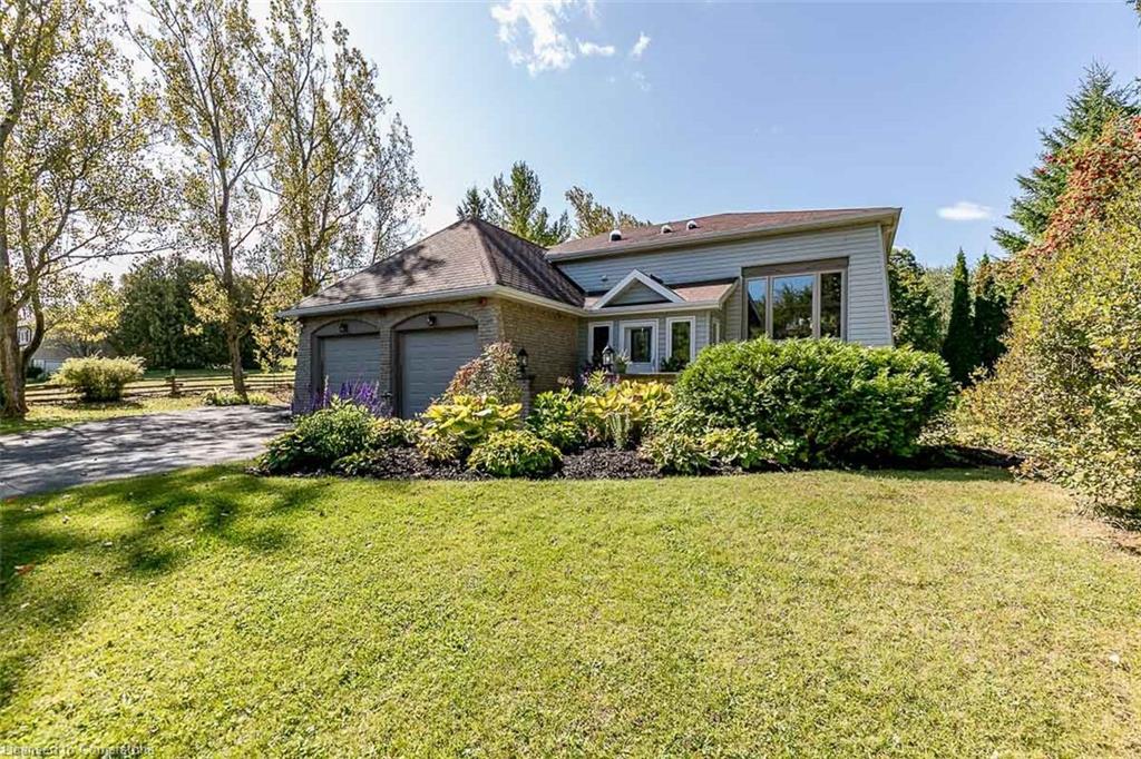 8 Hilltop Crescent Property Photo 3