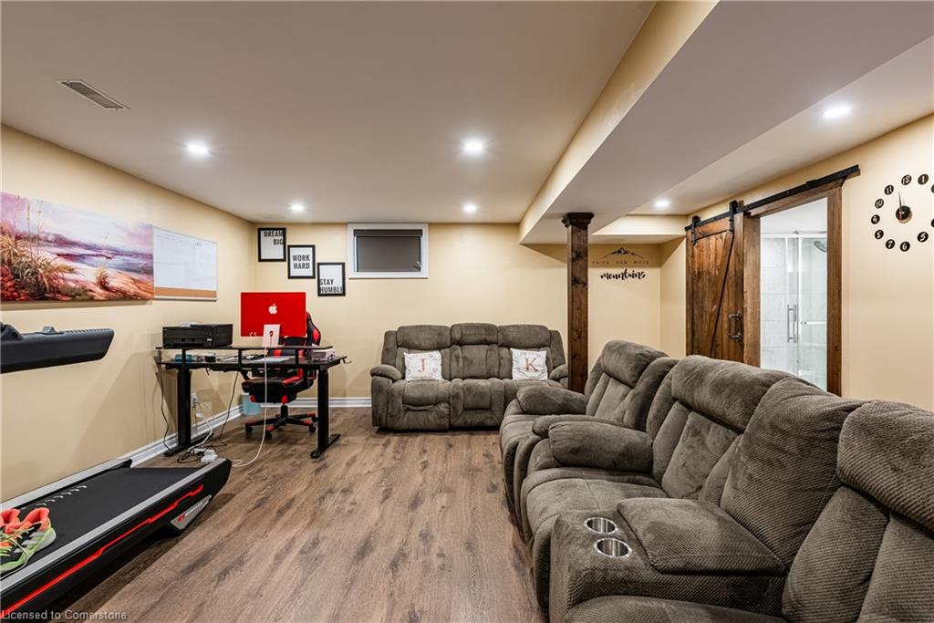 43 Flynn Court Property Photo 18