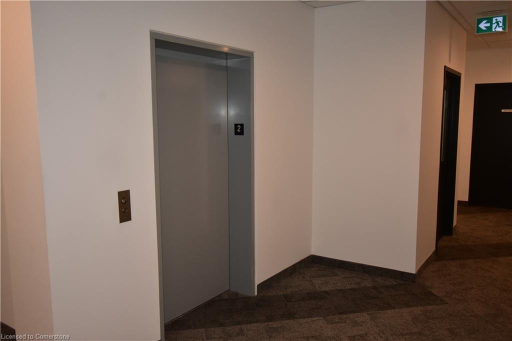 206-3465 Rebecca Street Property Photo 15