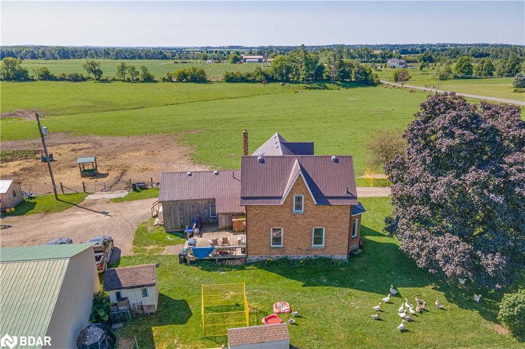 6409 10th Line Property Photo 35
