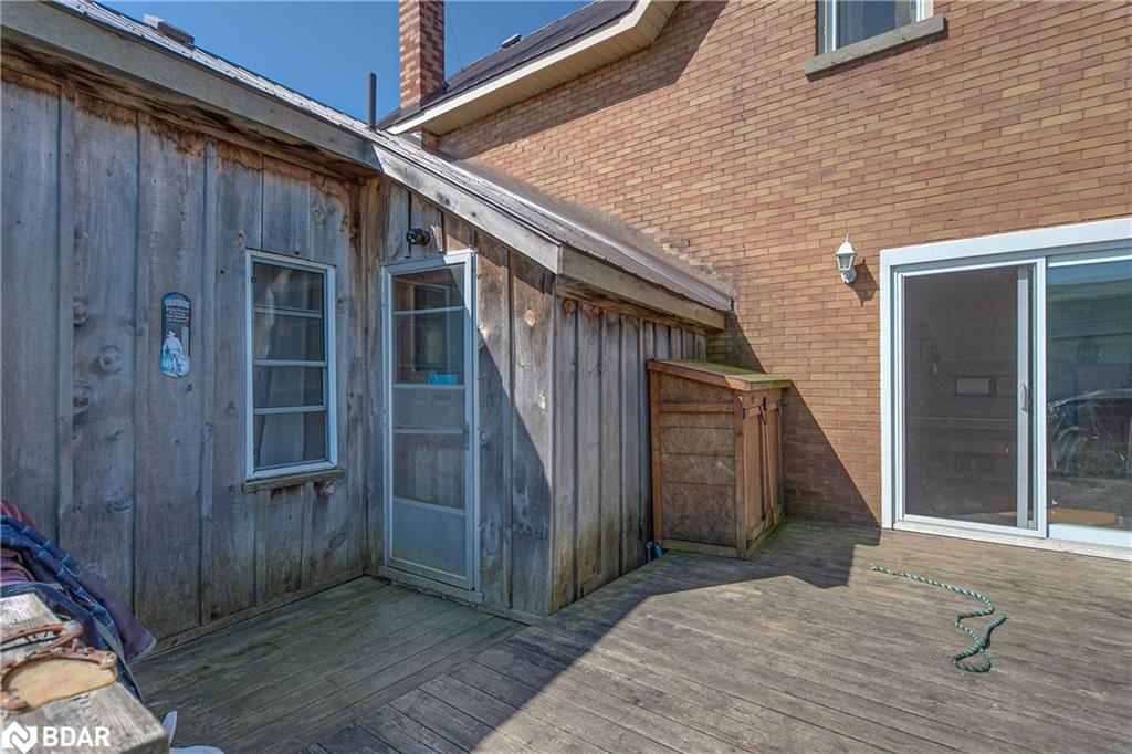 6409 10th Line Property Photo 36