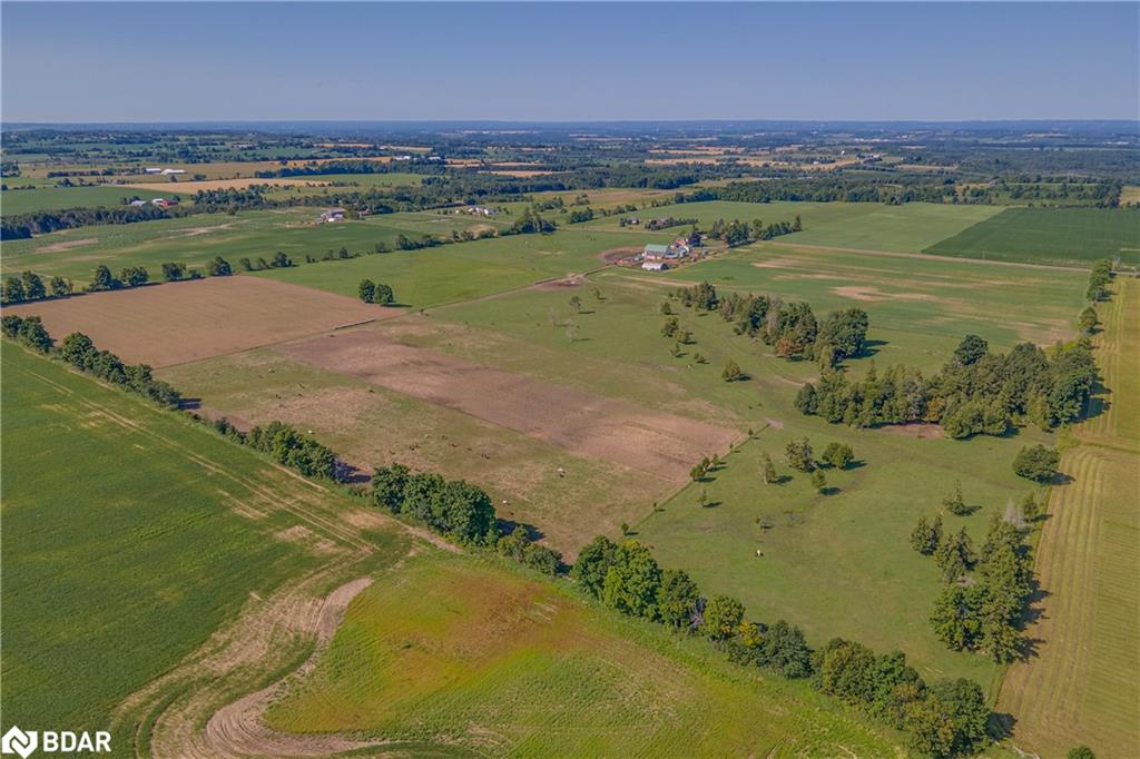 6409 10th Line Property Photo 40