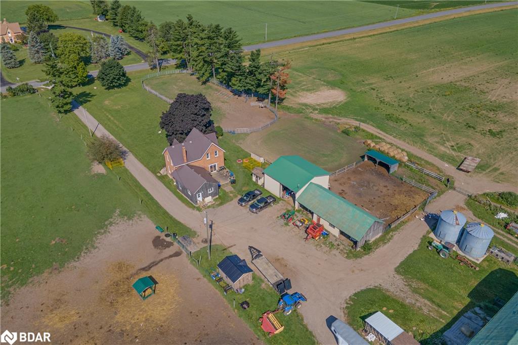 6409 10th Line Property Photo 43
