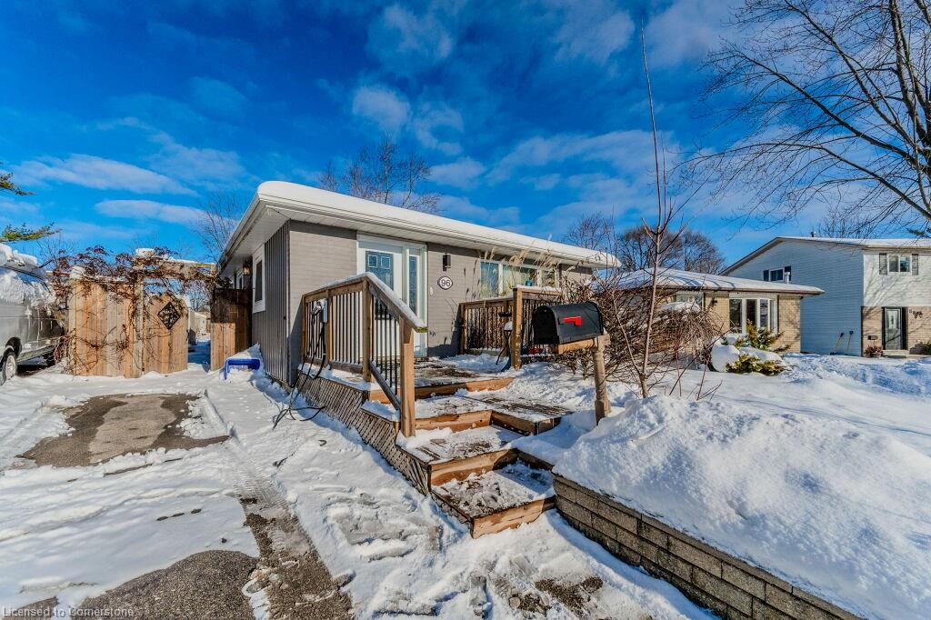96 Rossford Crescent Property Photo 7