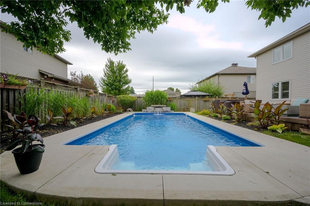 5 Dunrobin Drive Property Photo 40