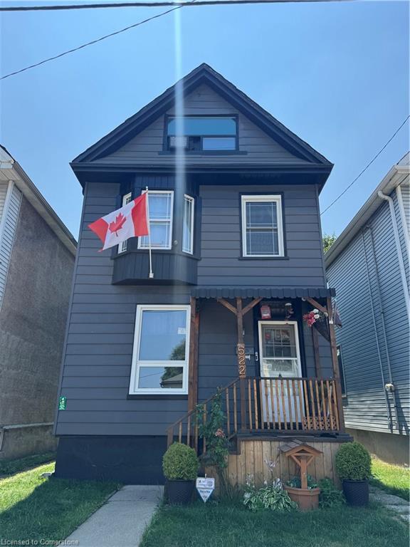 522 Cannon Street E Property Photo 3