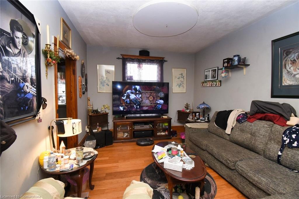 522 Cannon Street E Property Photo 6